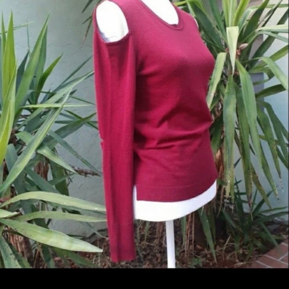 Brick Red Cut Out Knit Long Sleeve Top